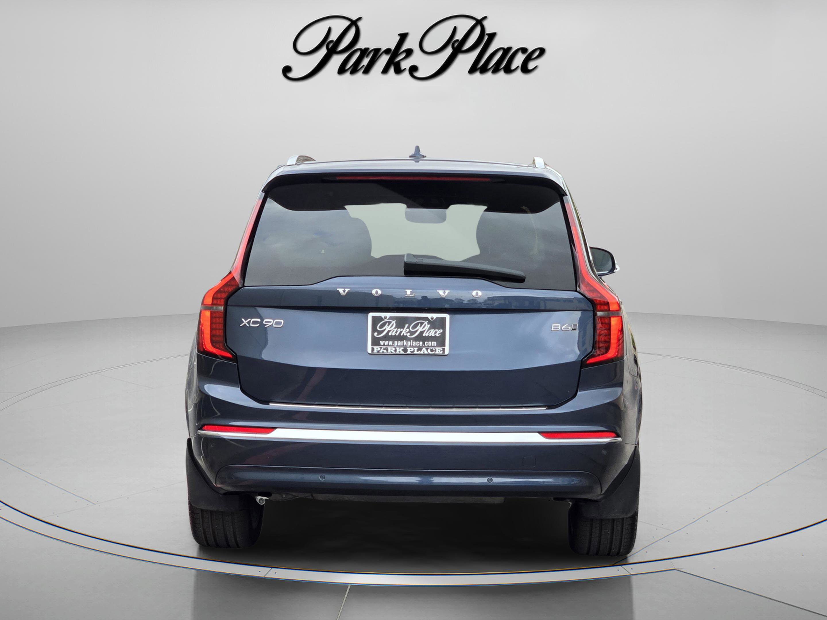 Used 2026 Volvo XC90 B6 Plus w/ Protection Package Premier image 4