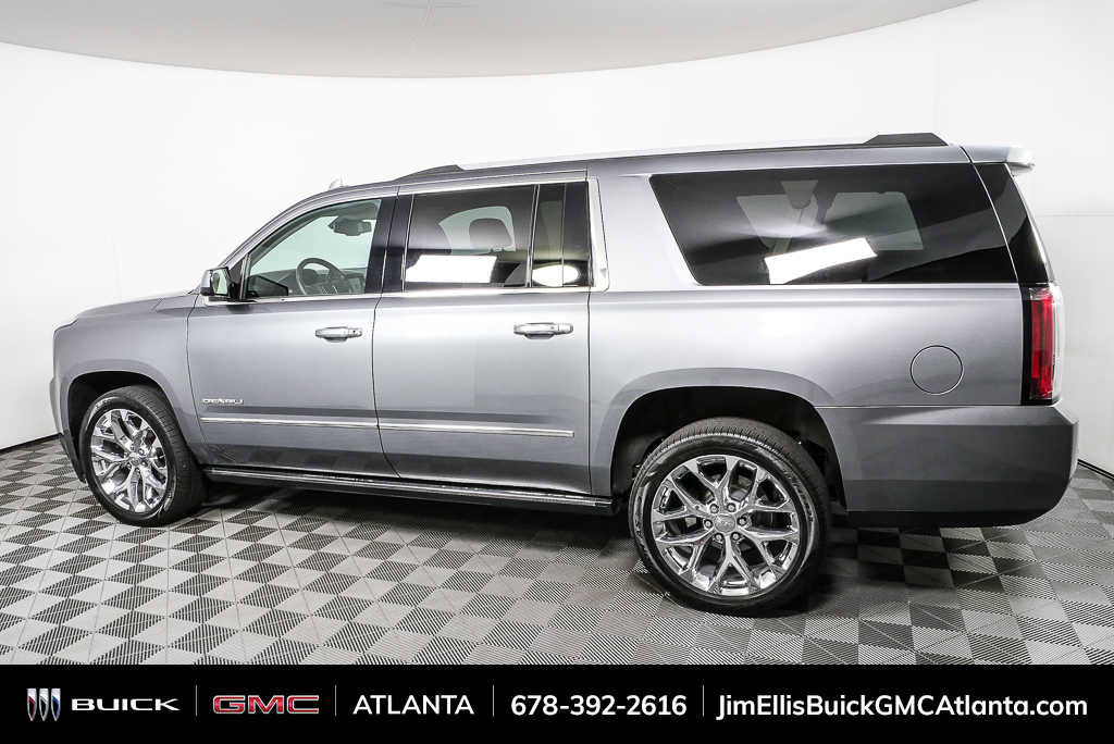 Used 2020 GMC Yukon XL Denali w/ Denali Premium Package RWD image 30