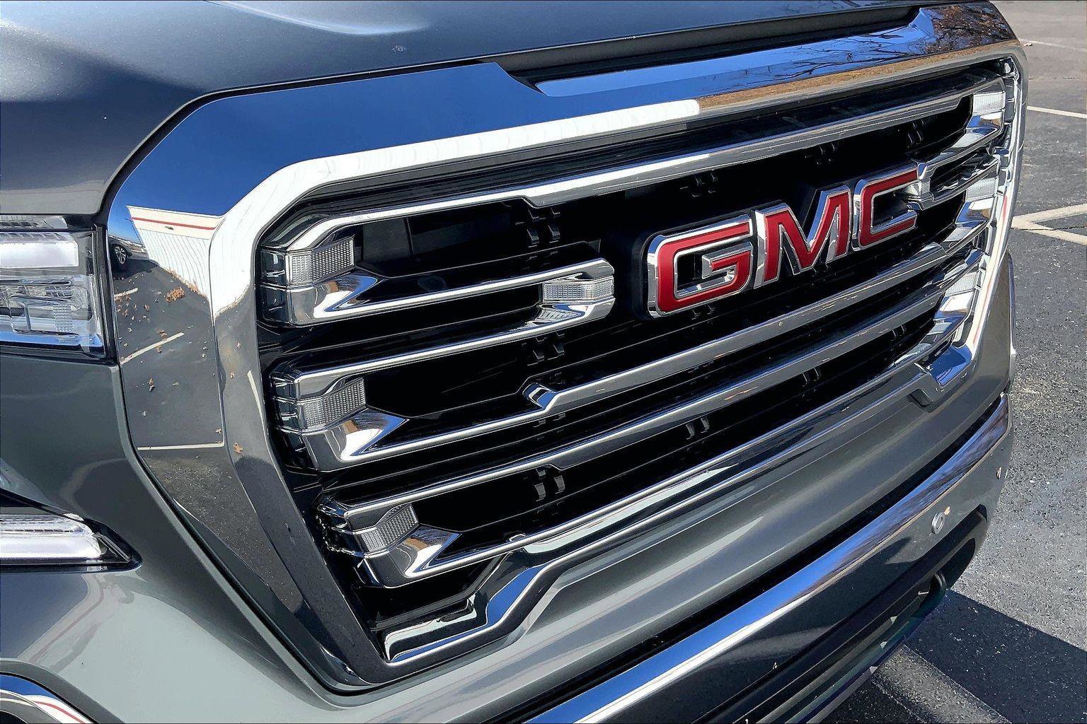 Used 2022 GMC Sierra 1500 SLT w/ SLT Premium Plus Package image 30