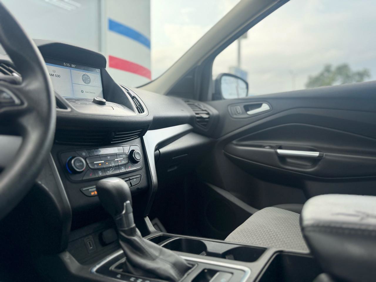 Used 2017 Ford Escape SE w/ Equipment Group 201A FWD image 41