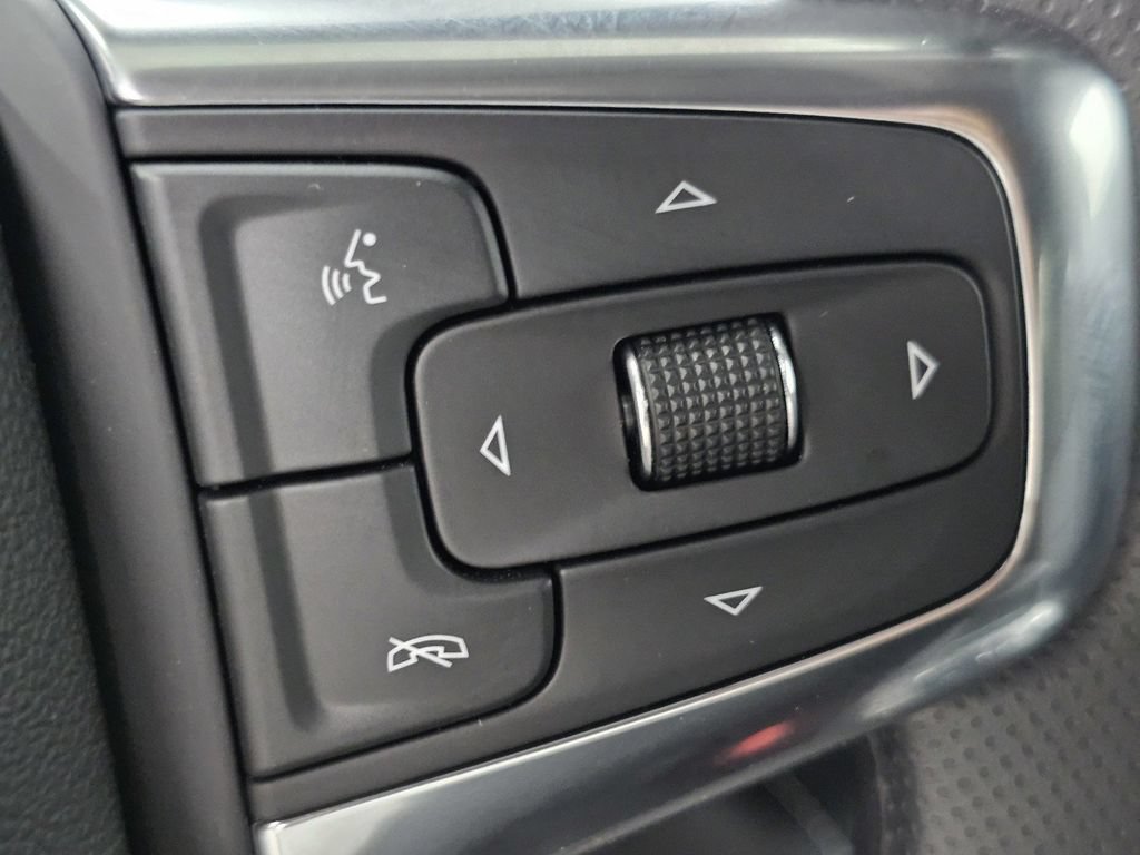 Used 2026 Chevrolet Blazer LT FWD image 32