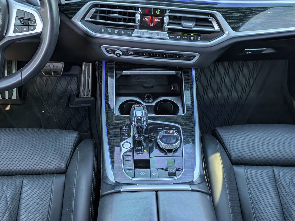 Used 2021 BMW X7 M50i w/ Dynamic Handling Package image 20