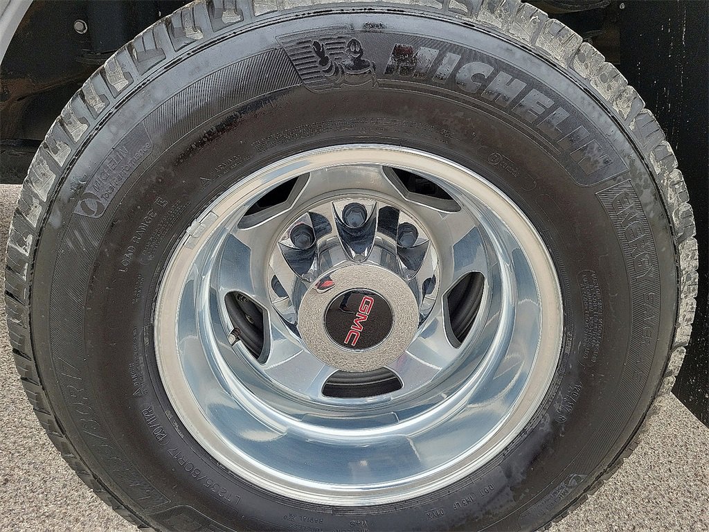 Used 2022 GMC Sierra 3500 Denali image 10