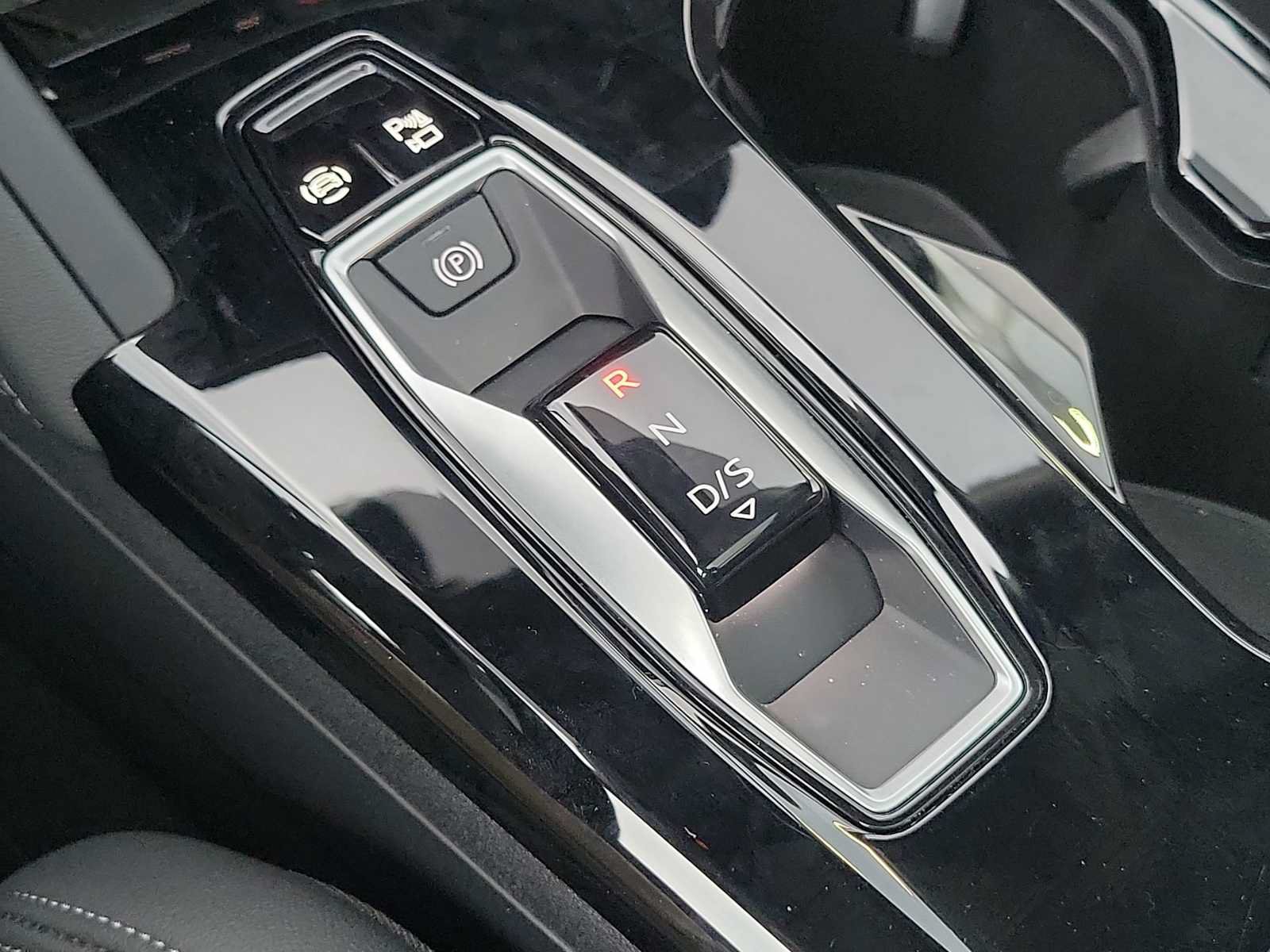 Certified 2025 Audi Q5 Premium Plus w/ Premium Plus AWD/4WD image 31