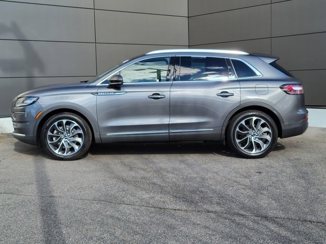 Used 2022 Lincoln Nautilus Reserve image 2