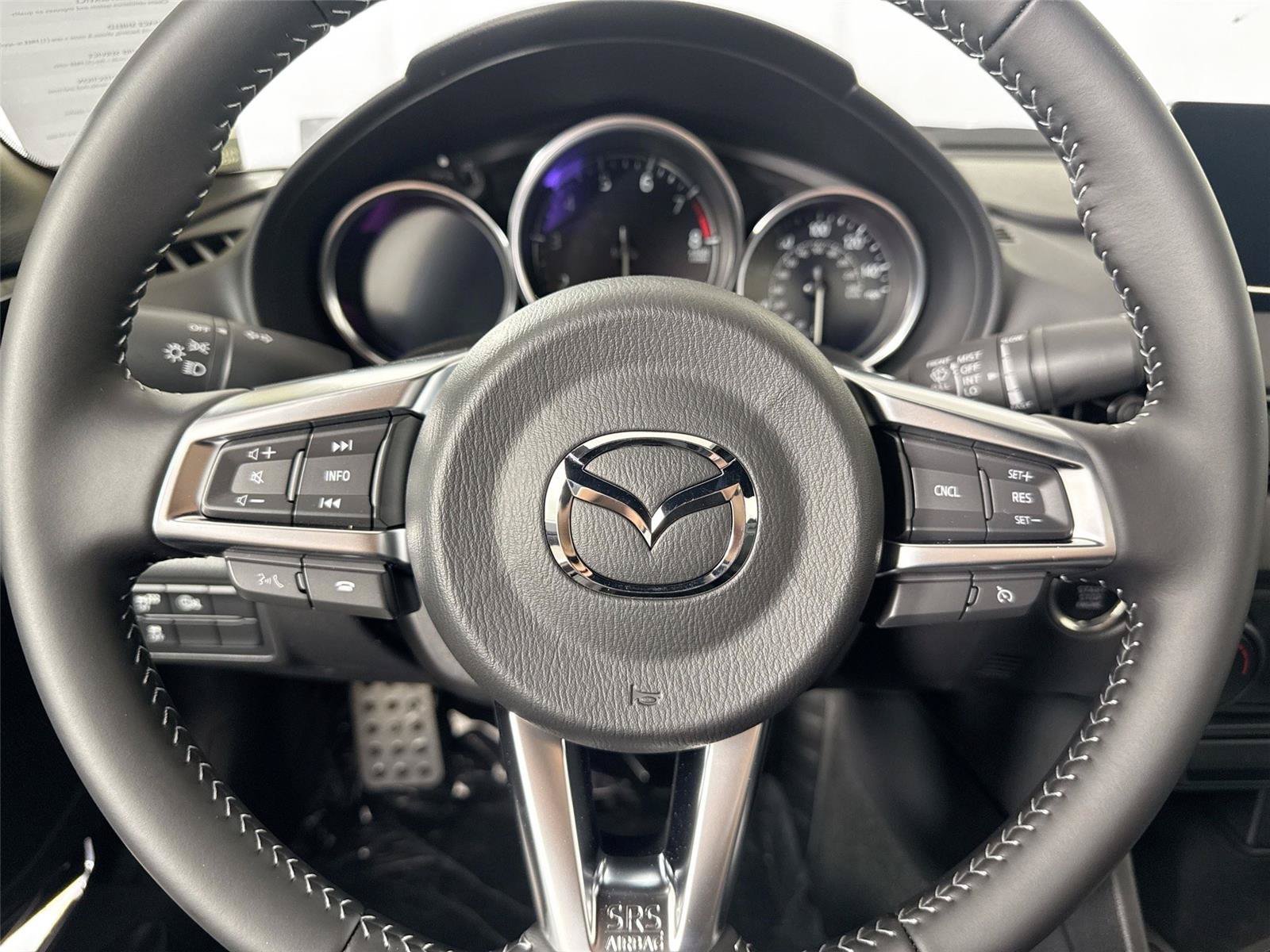 New 2026 MAZDA MX-5 Miata Club w/ Interior Package RWD image 18