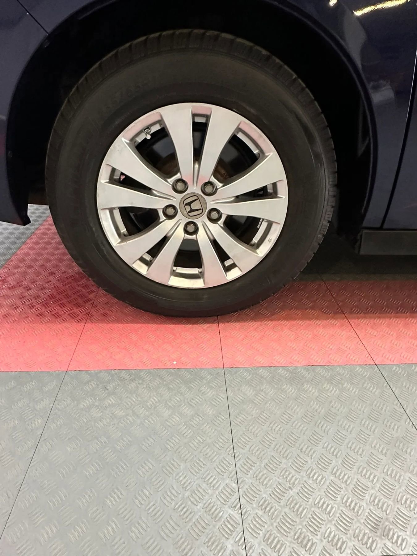 Used 2015 Honda Odyssey EX image 37