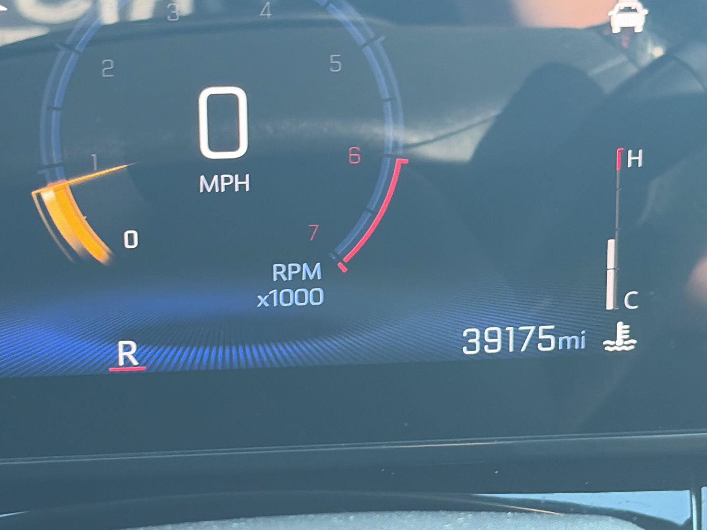 Used 2024 Chevrolet Trax RS w/ Sunroof Package FWD image 20