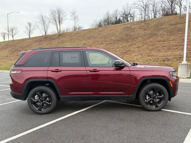 New 2026 Jeep Grand Cherokee Limited w/ Limited Altitude Package image 9