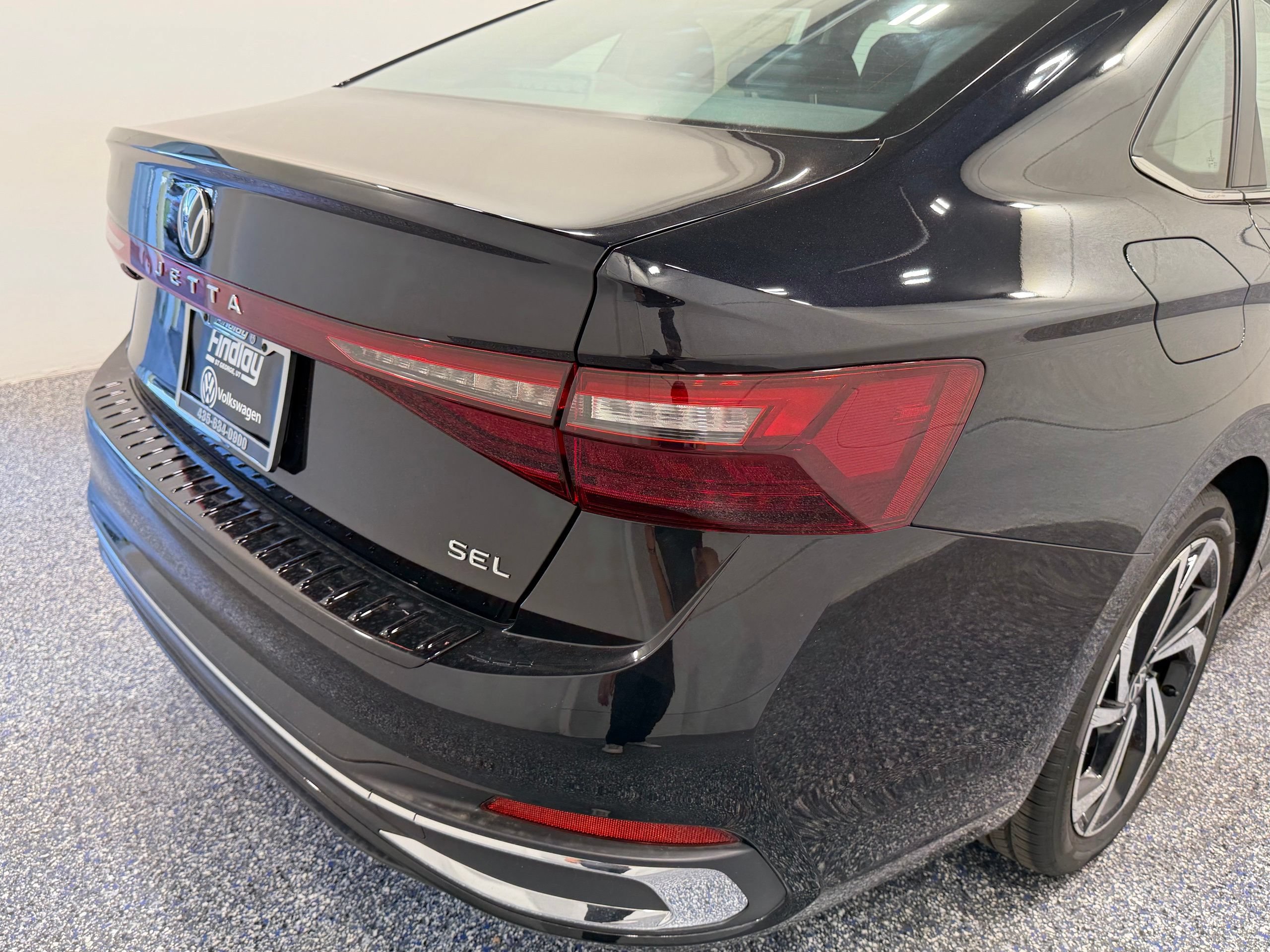 New 2026 Volkswagen Jetta SEL FWD image 18