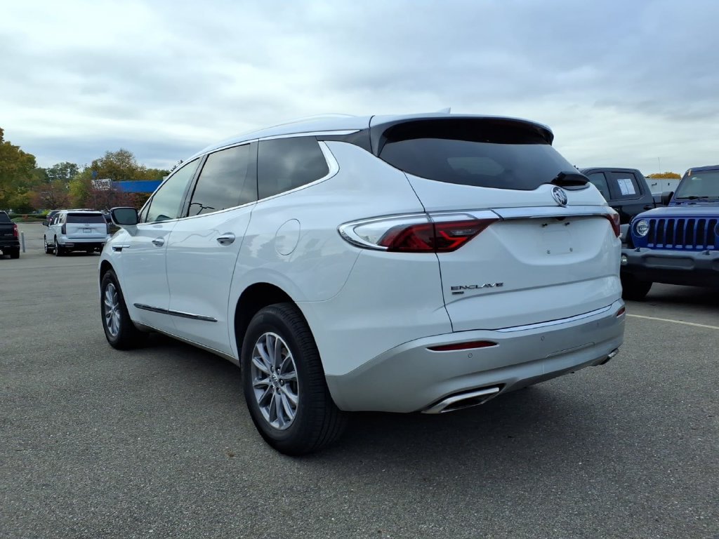 Certified 2023 Buick Enclave Essence AWD/4WD image 7