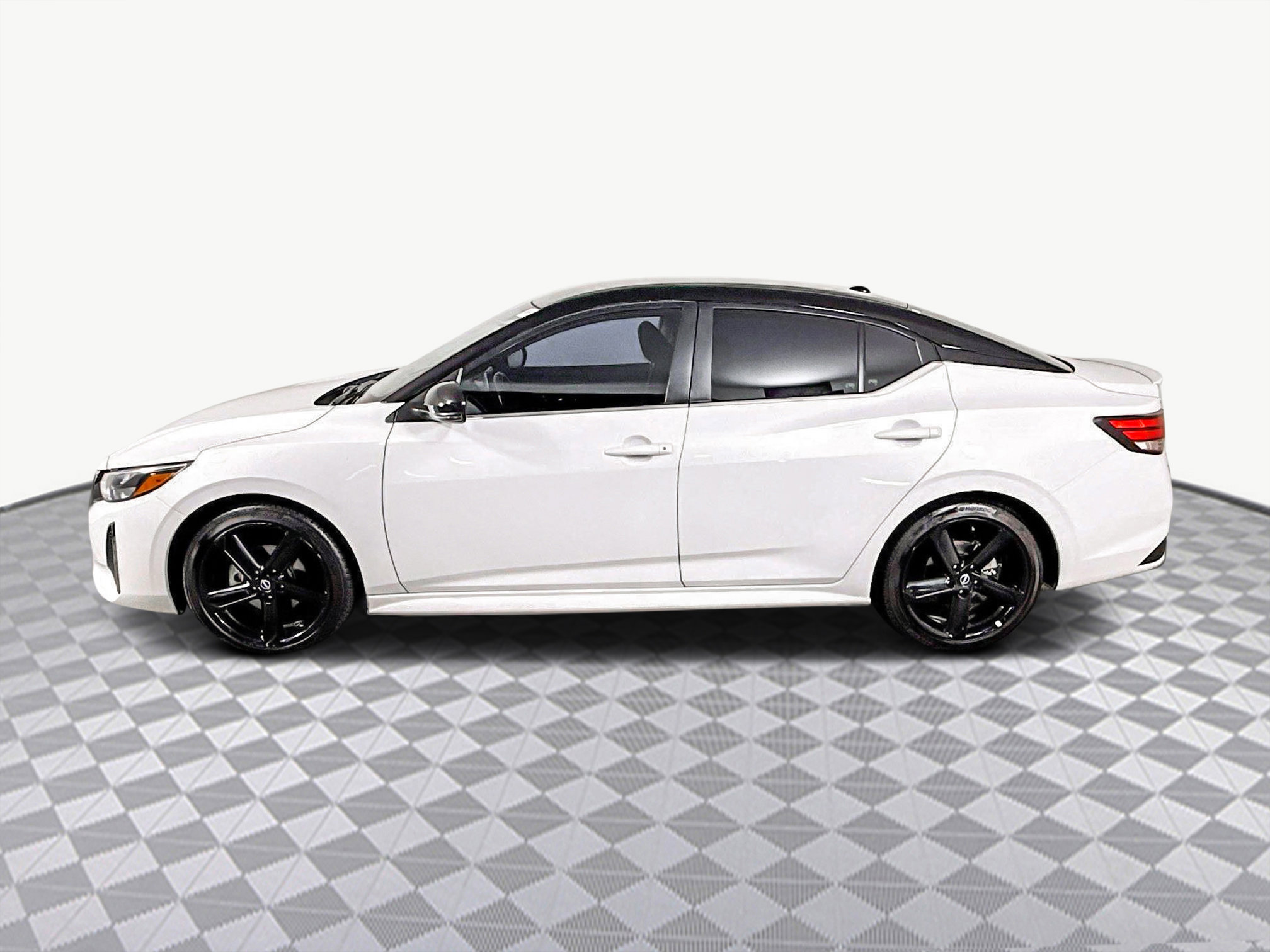 Used 2024 Nissan Sentra SR image 6