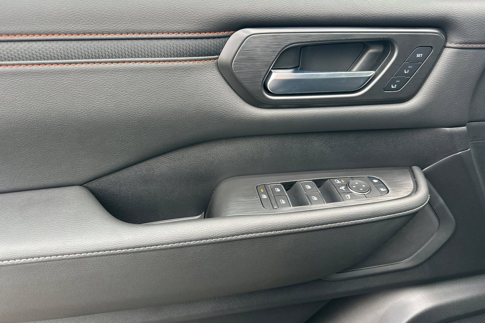 New 2026 Nissan Armada PRO-4X AWD/4WD image 12