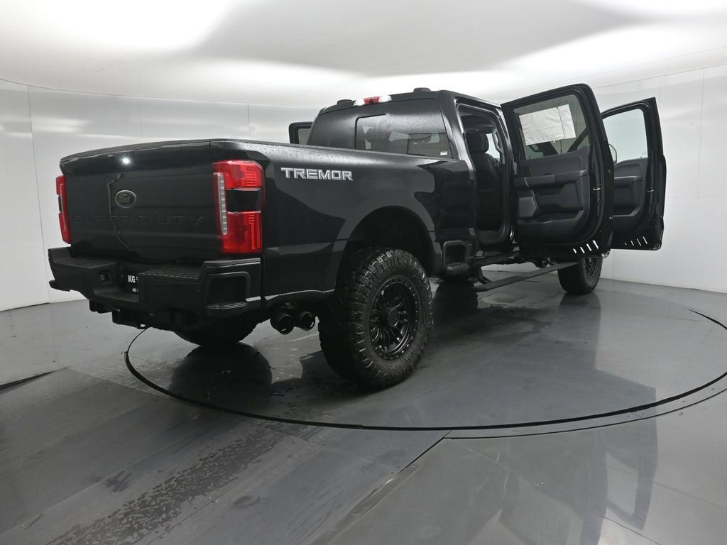 New 2025 Ford F250 Lariat w/ Lariat Ultimate Package image 5