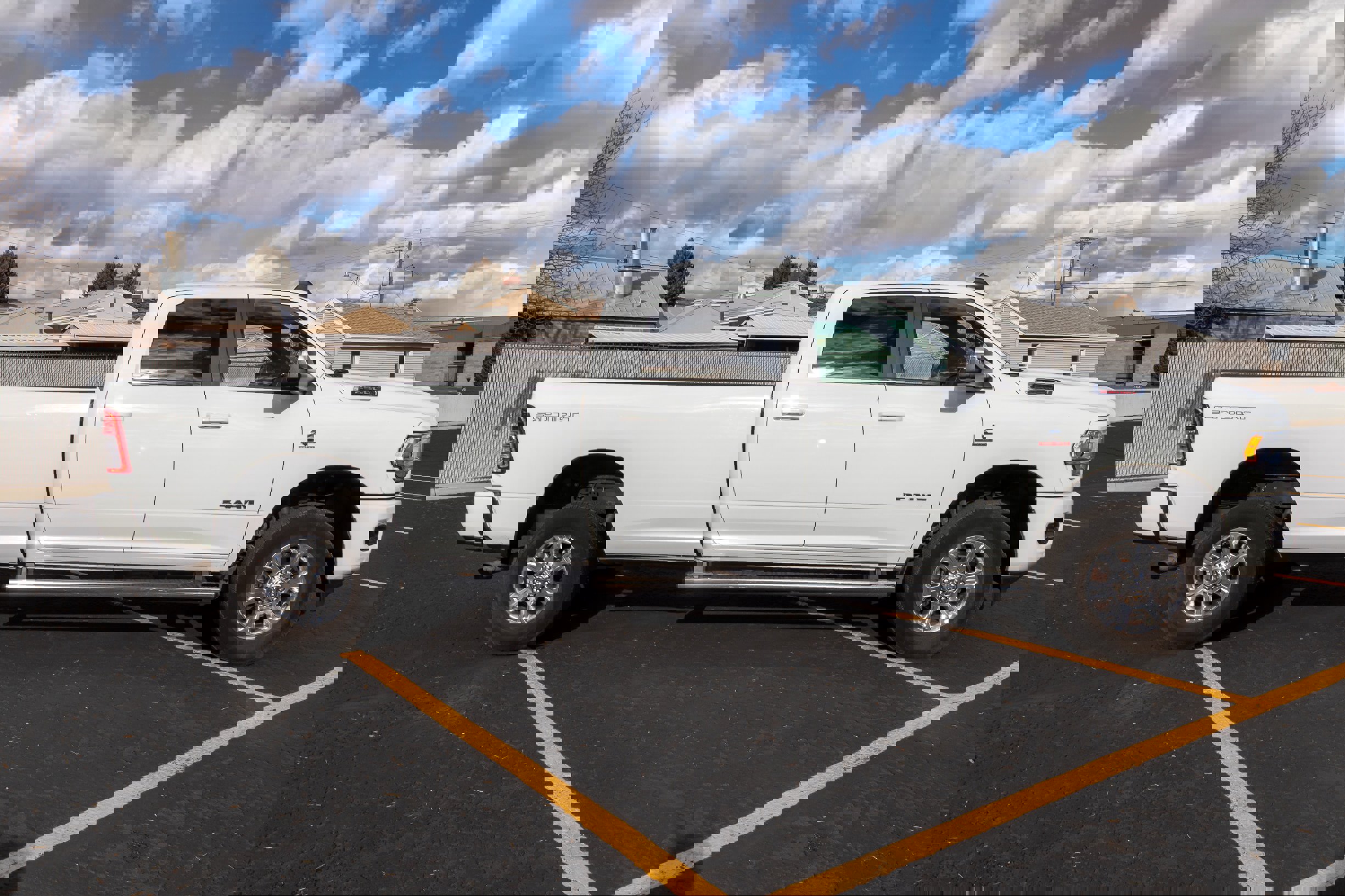 Used 2020 RAM 2500 Big Horn w/ Level 1 Equipment Group image 2