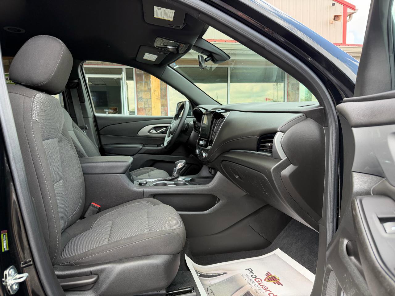 Used 2023 Chevrolet Traverse LT w/ Midnight/Sport Edition AWD/4WD image 27