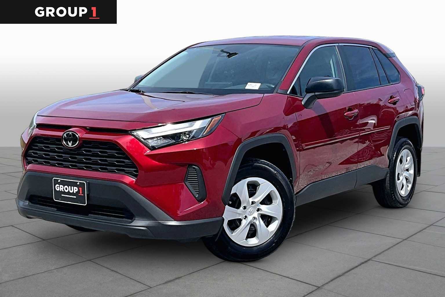 Used 2025 Toyota RAV4 LE AWD/4WD image 1
