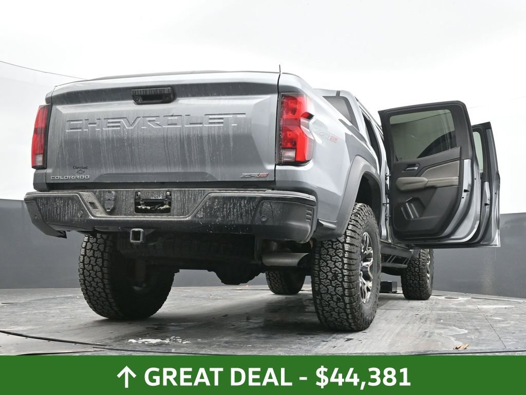 Used 2024 Chevrolet Colorado ZR2 w/ ZR2 Convenience Package III image 75