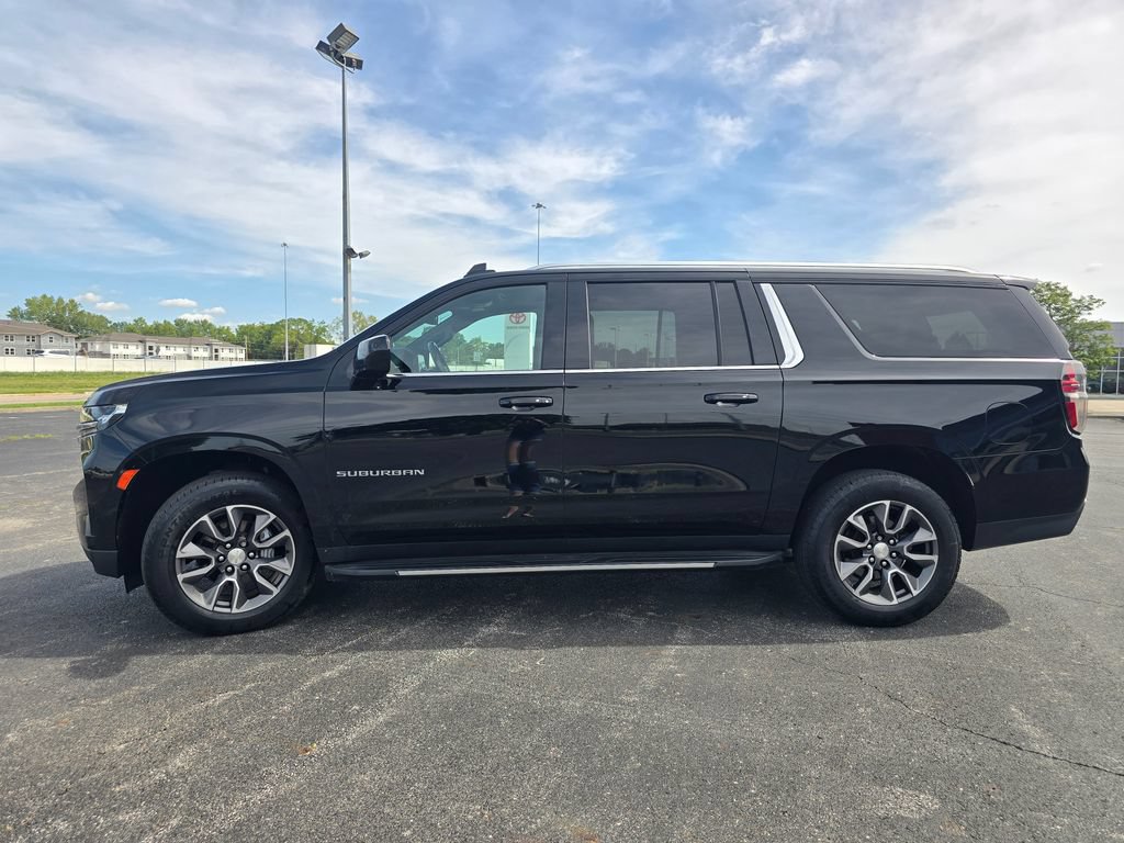 Used 2021 Chevrolet Suburban LT w/ Rear Media and Nav Package AWD/4WD image 15