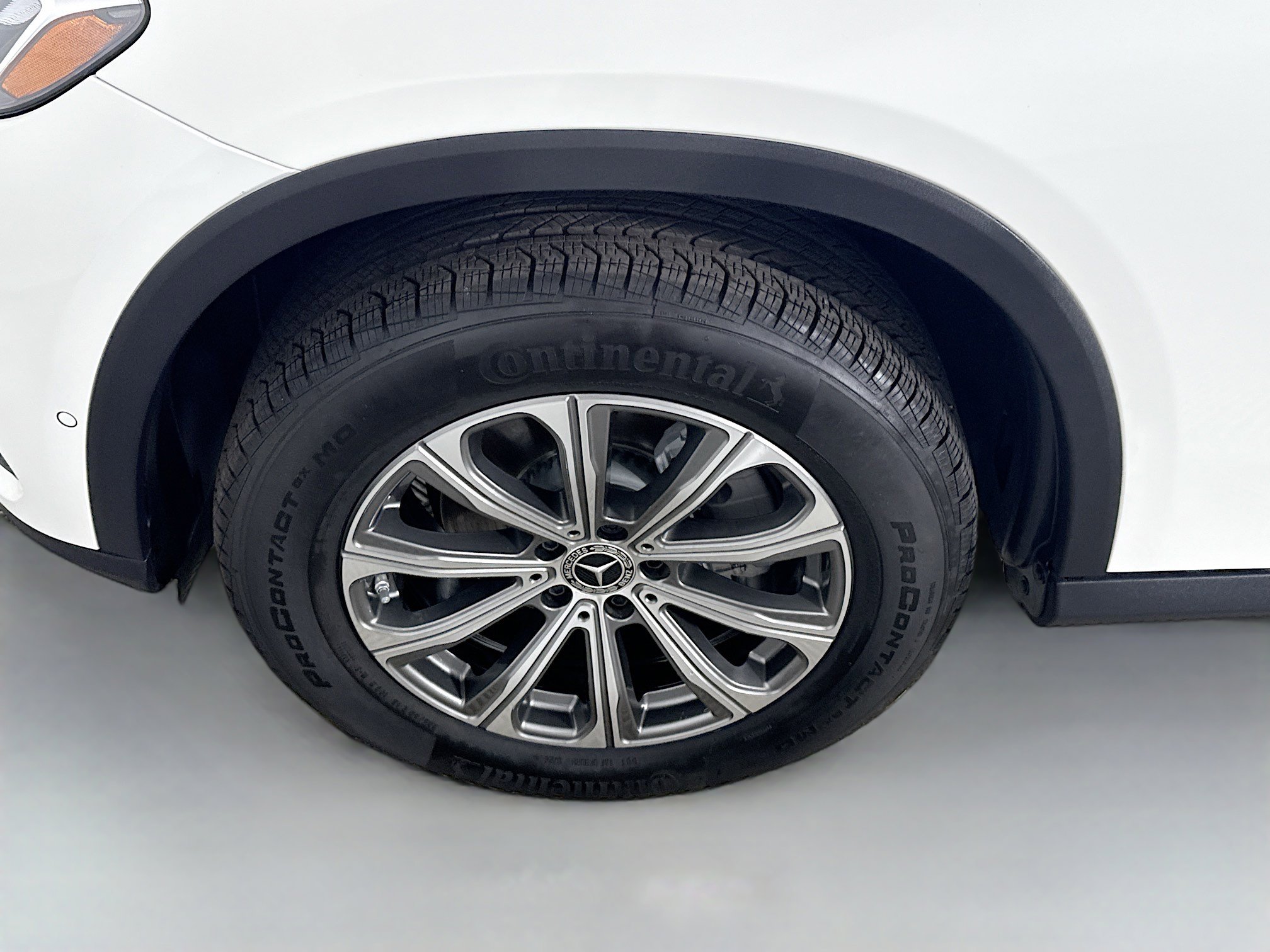 Used 2024 Mercedes-Benz GLC 300 4MATIC image 38