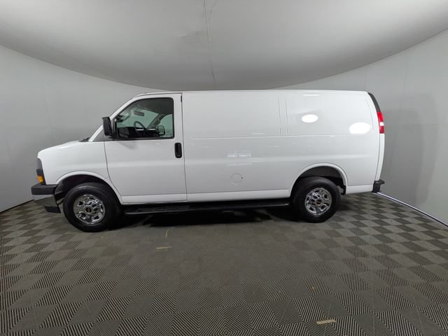 Used 2025 GMC Savana 2500 w/ Driver Convenience Package RWD image 19