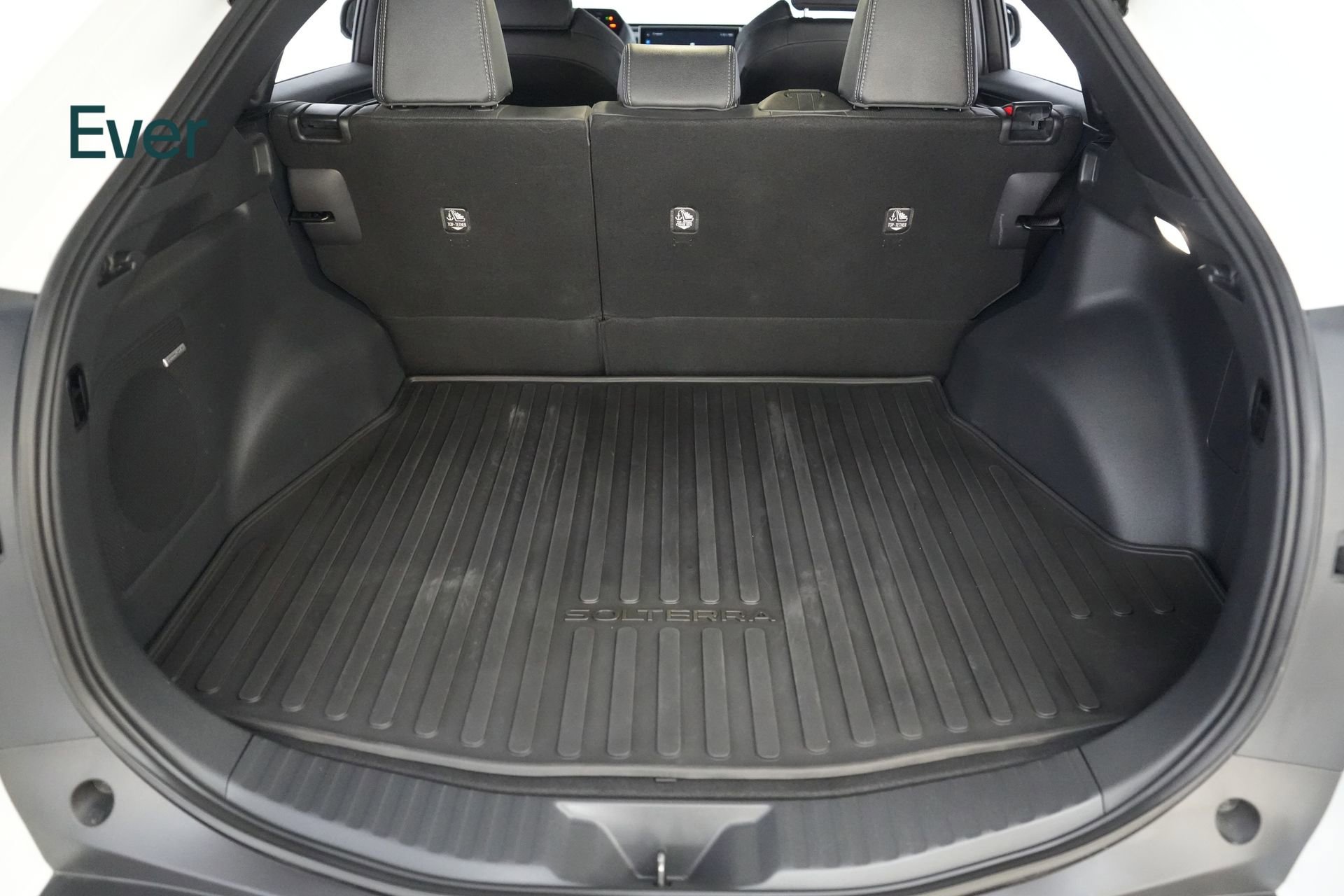 Used 2024 Subaru Solterra Touring w/ Touring Package image 8
