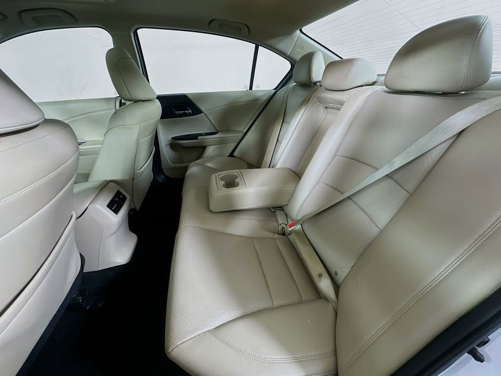 Used 2017 Honda Accord EX-L image 14