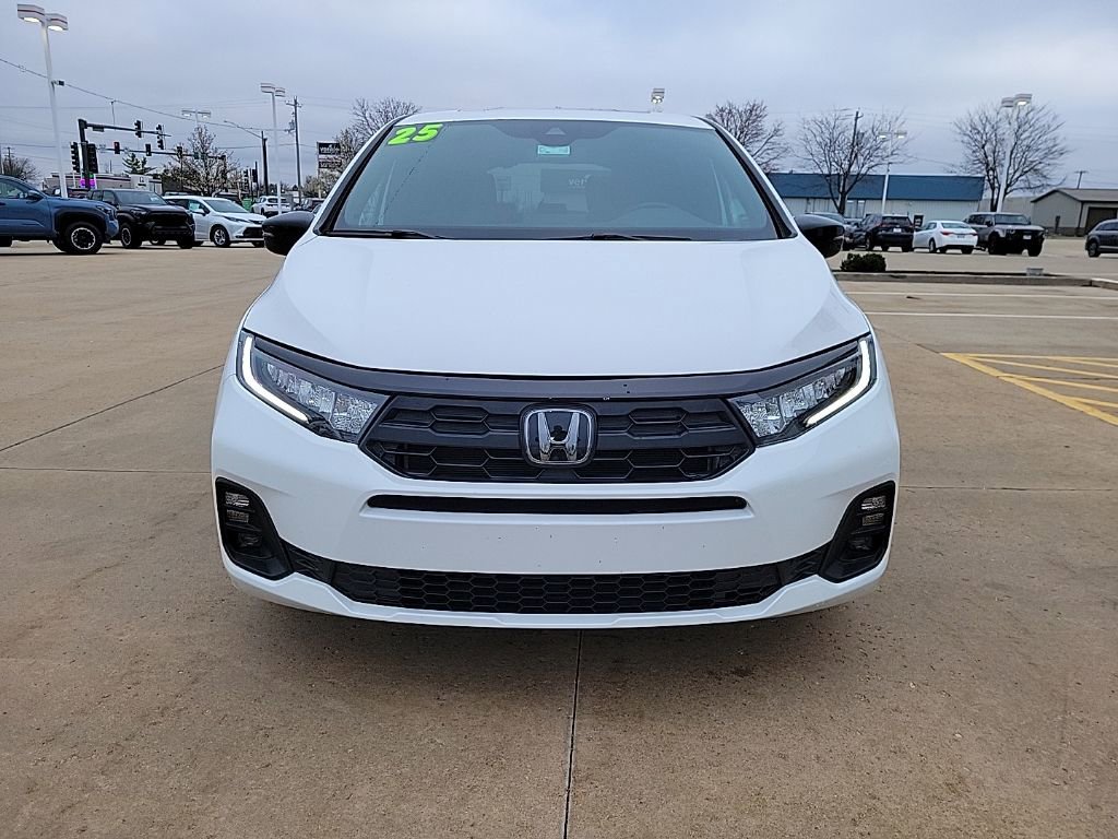 Used 2025 Honda Odyssey Sport-L image 4