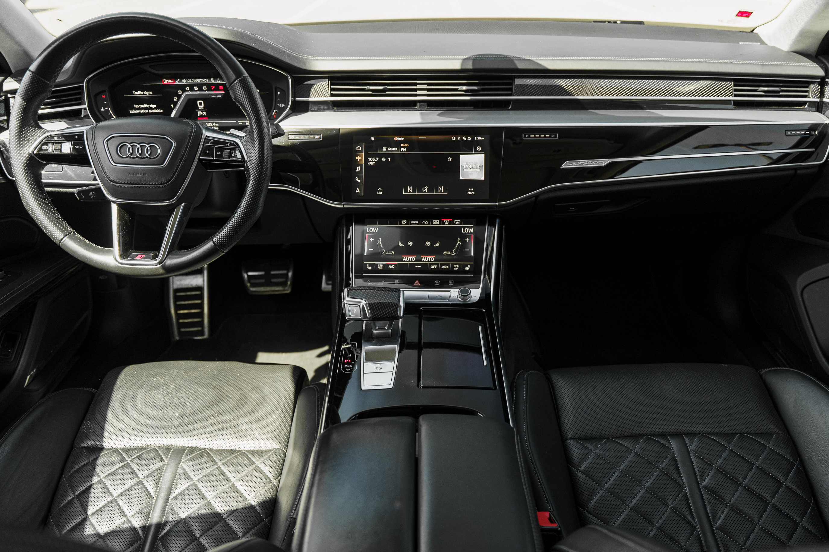 Used 2022 Audi S8 AWD/4WD image 8