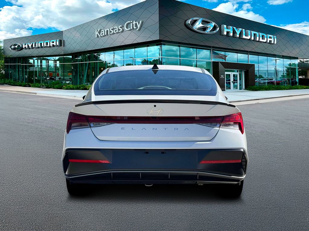 New 2026 Hyundai Elantra SEL Sport Premium FWD image 6
