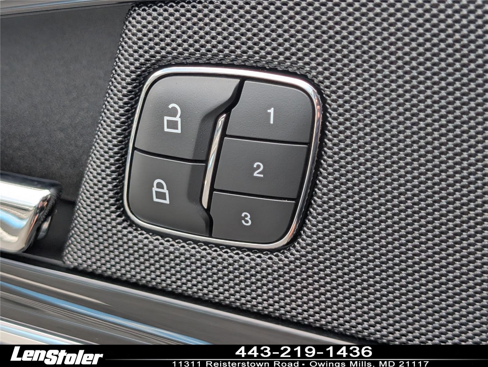 Used 2023 Lincoln Nautilus Reserve AWD/4WD image 21