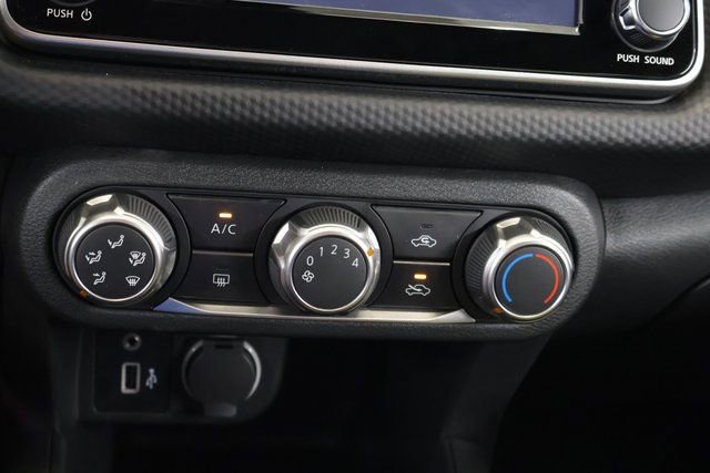 New 2025 Nissan Kicks Play S image 15