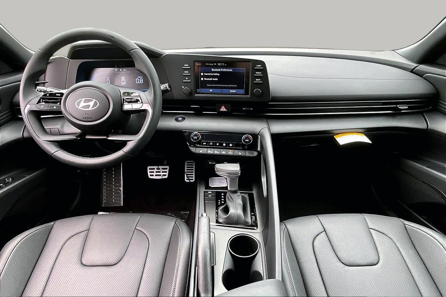 New 2026 Hyundai Elantra SEL Sport FWD image 5