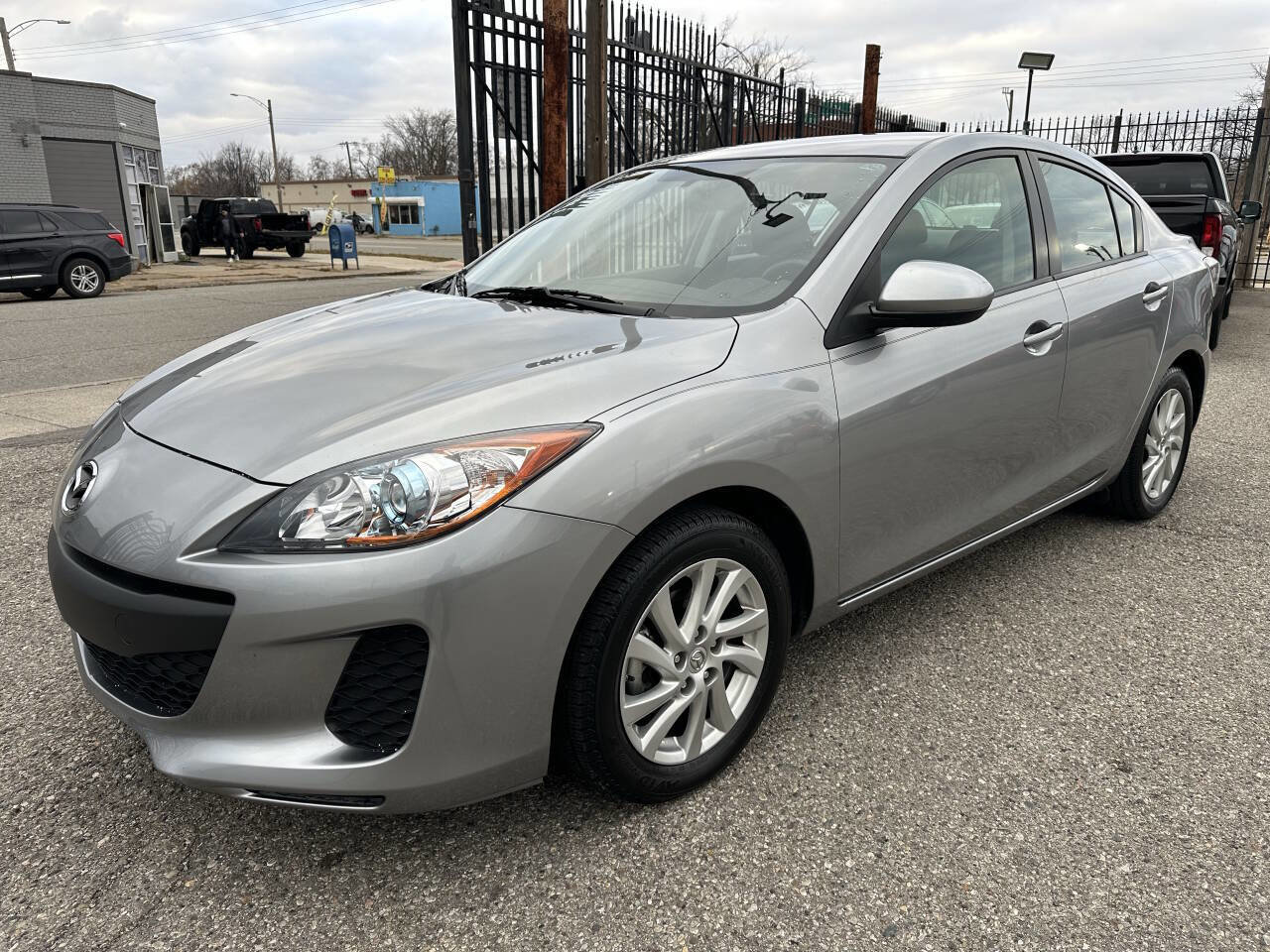 Used 2012 MAZDA MAZDA3 i Touring image 3