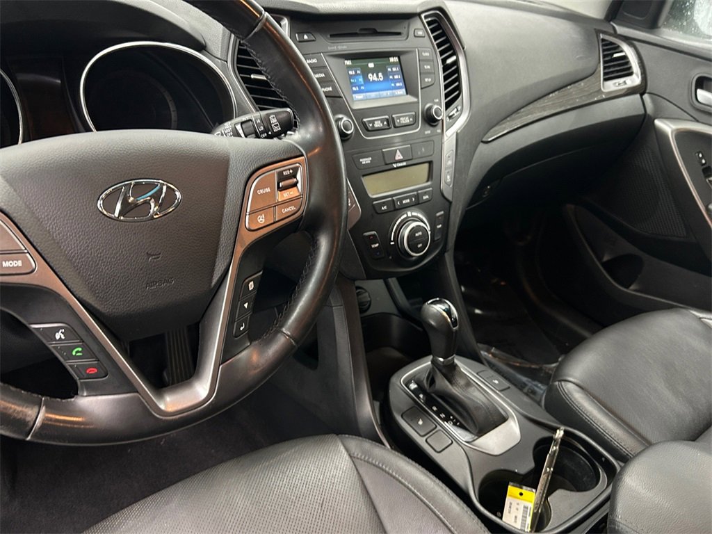 Used 2016 Hyundai Santa Fe SE w/ Option Group 02 image 10