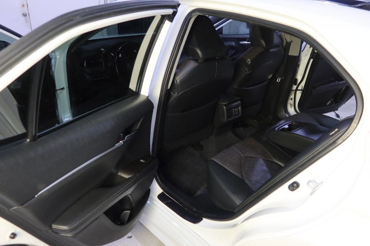 Used 2023 Toyota Camry XSE w/ Navigation Package image 16