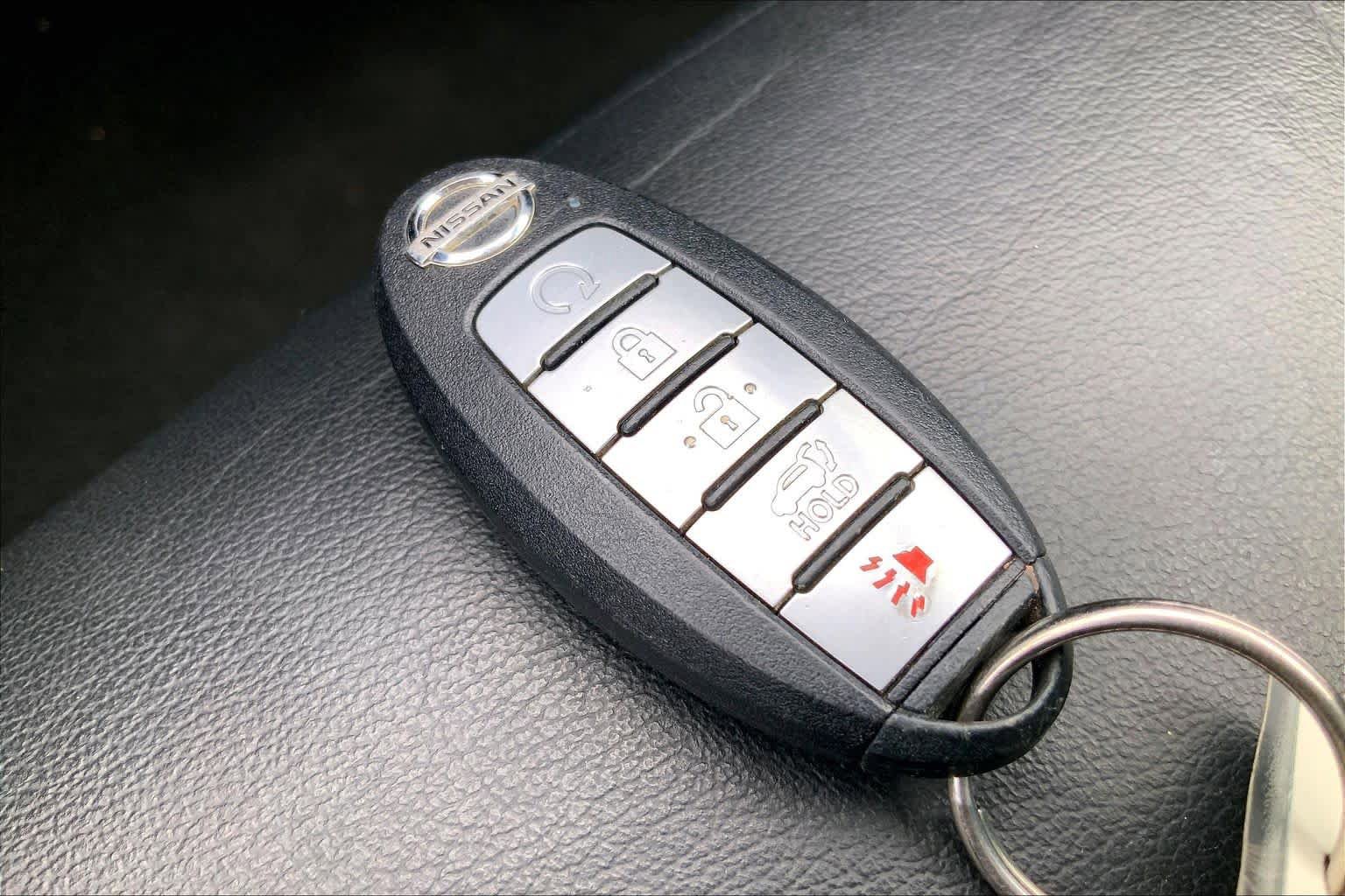 Used 2019 Nissan Pathfinder SL AWD/4WD image 15