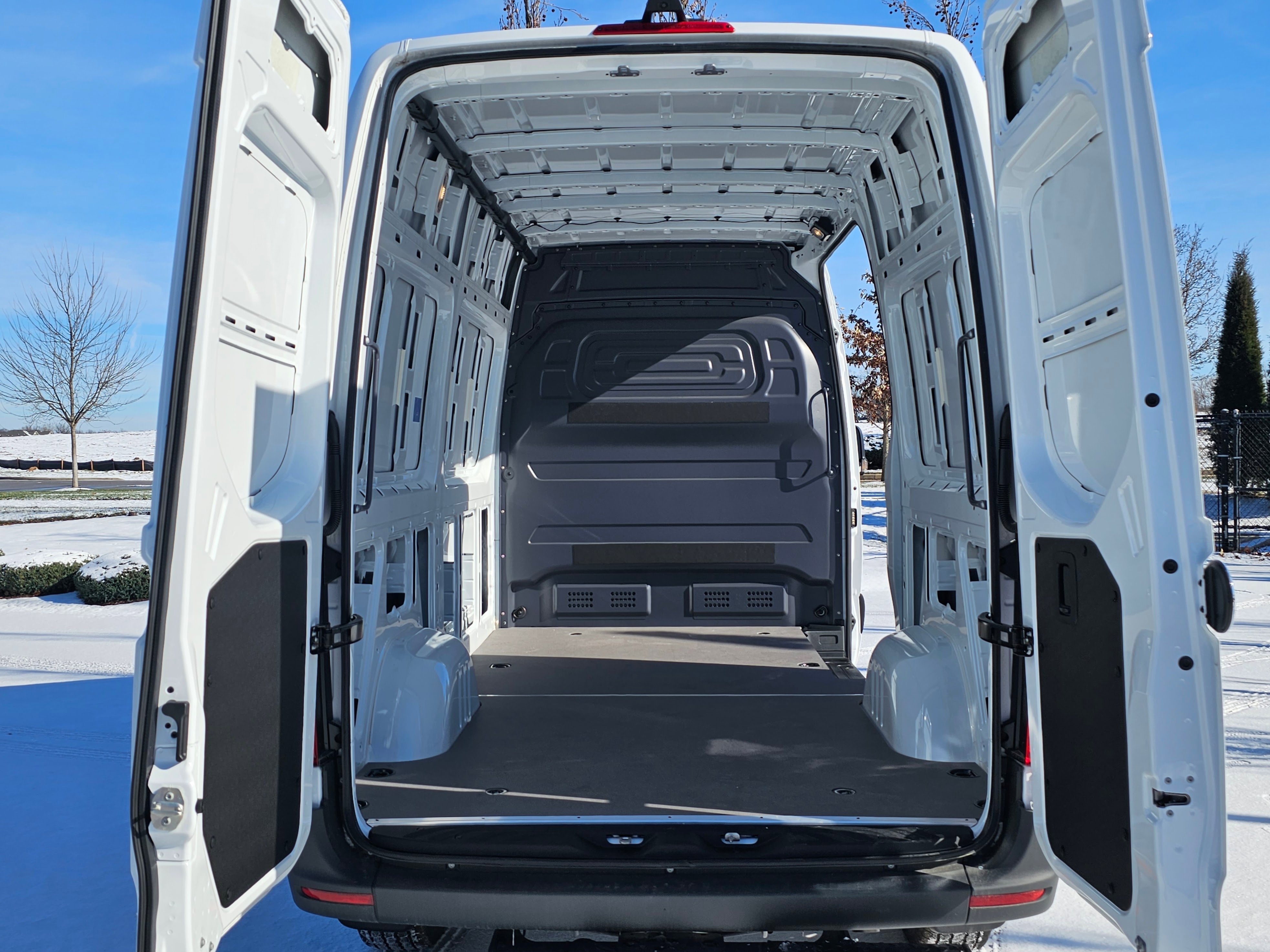 New 2025 Mercedes-Benz Sprinter 2500 image 8