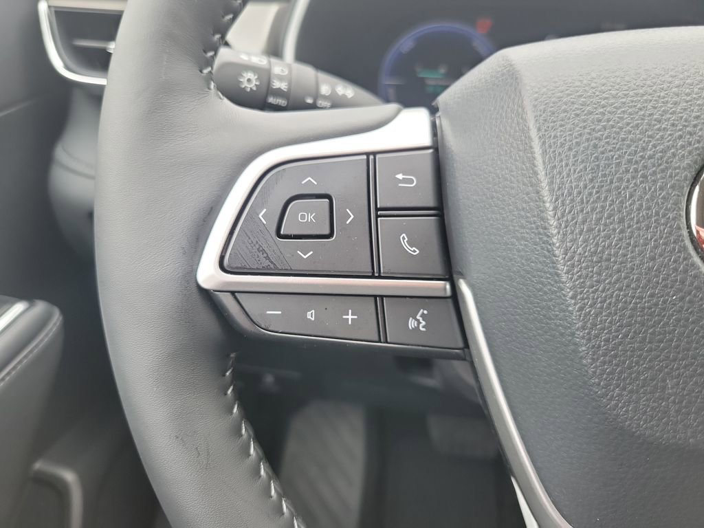 Certified 2026 Toyota Highlander Limited AWD/4WD image 23