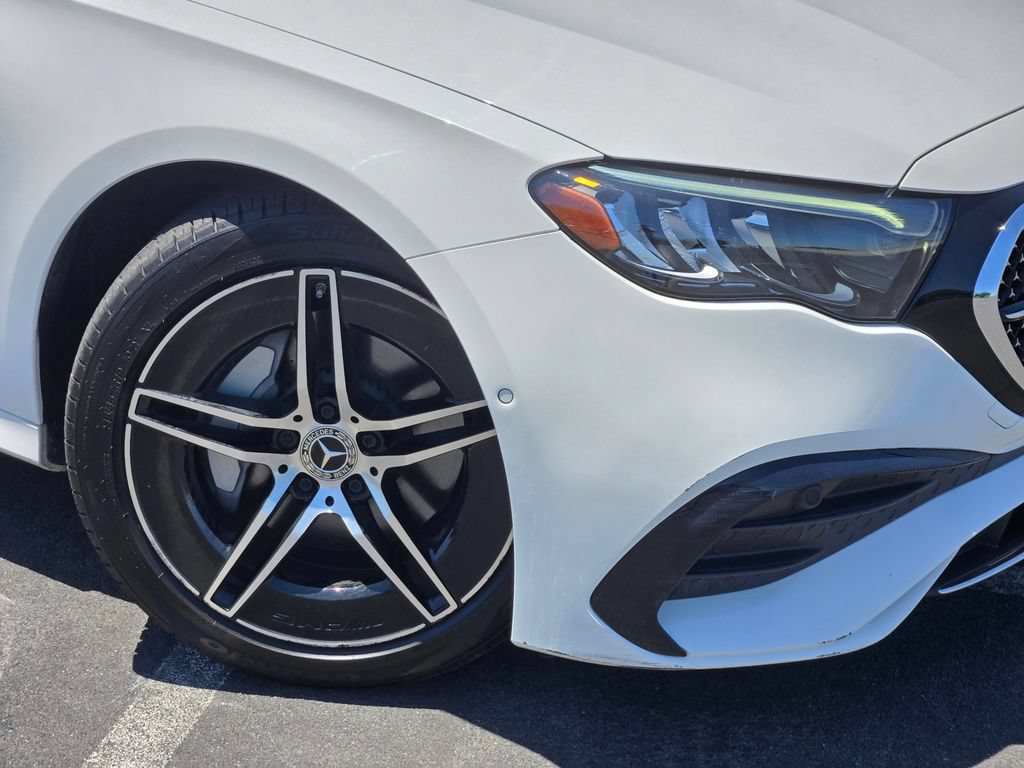 Used 2025 Mercedes-Benz E 350 Sedan w/ Winter Package image 9