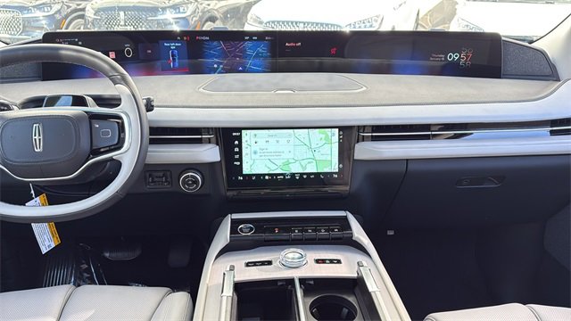 New 2026 Lincoln Navigator Reserve image 19