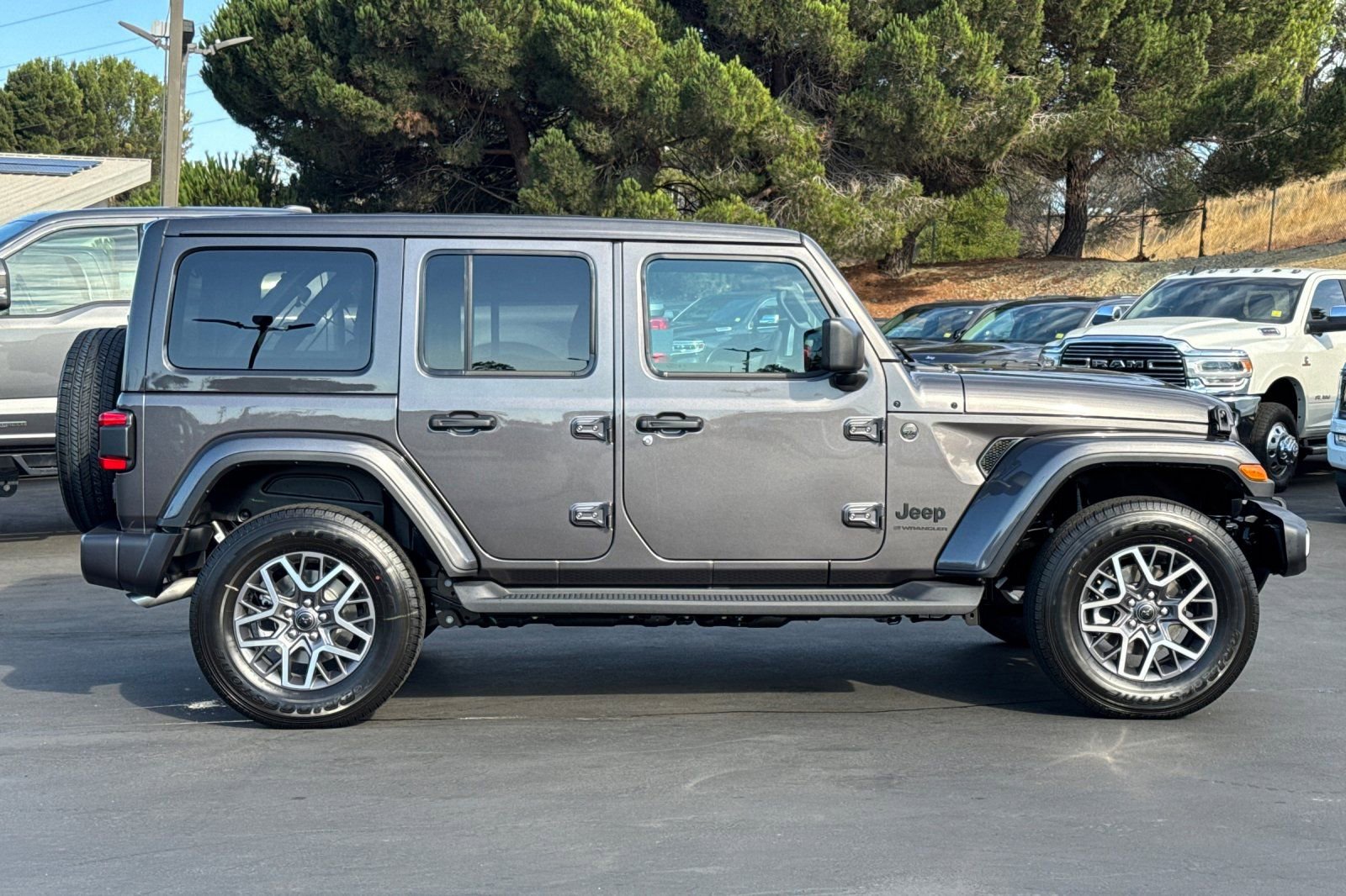 New 2025 Jeep Wrangler Sahara image 3