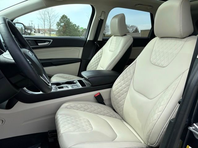 Used 2024 Ford Edge Titanium image 12