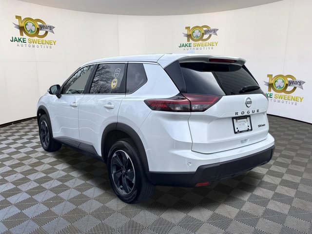 Used 2024 Nissan Rogue SV image 7
