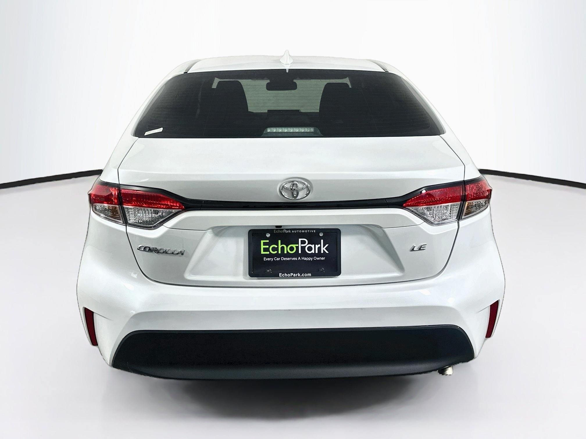 Used 2026 Toyota Corolla LE FWD image 7