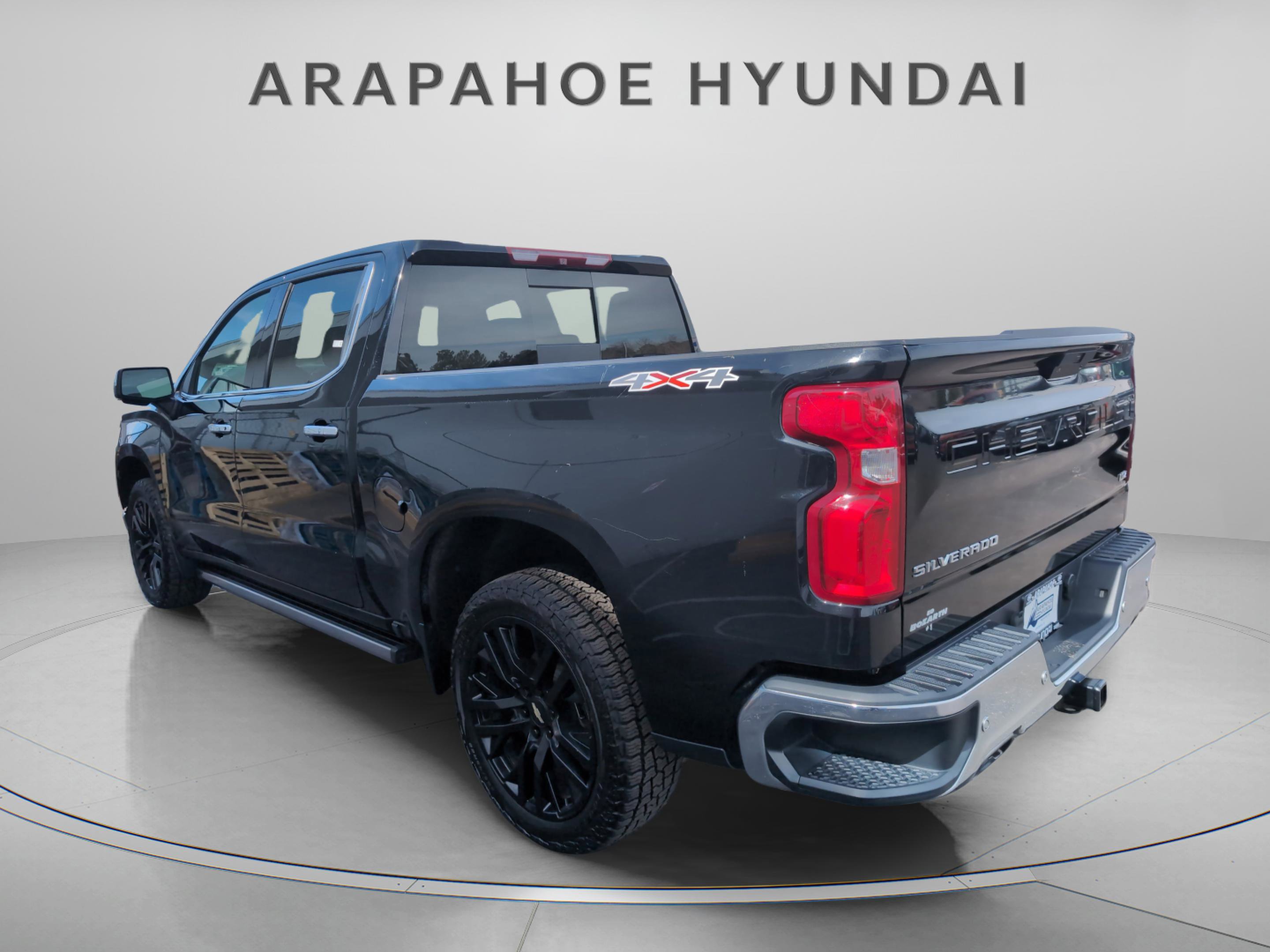 Used 2019 Chevrolet Silverado 1500 LTZ w/ LTZ Plus Package image 3