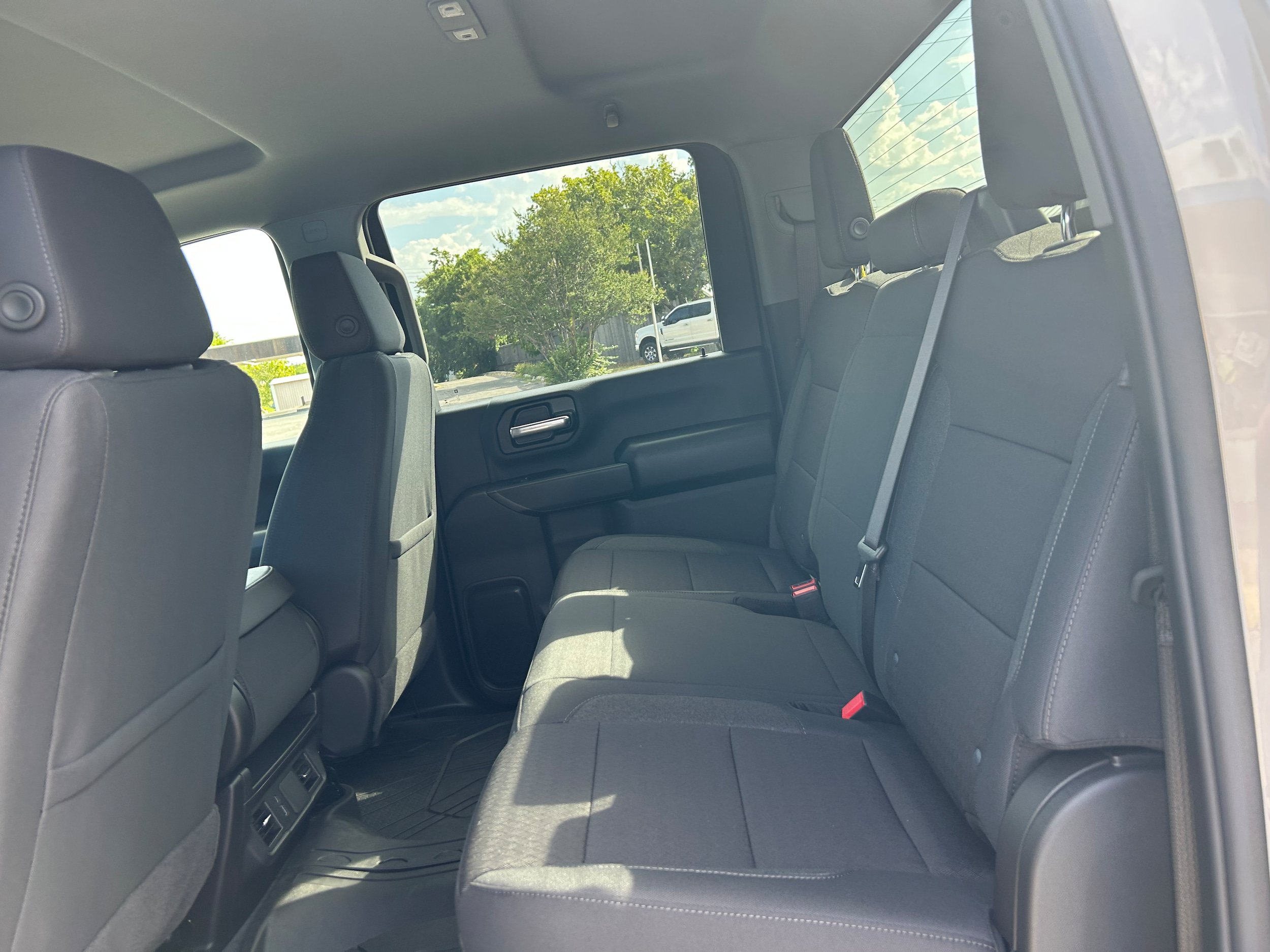 New 2026 Chevrolet Silverado 2500 Custom w/ Custom Value Package AWD/4WD image 30