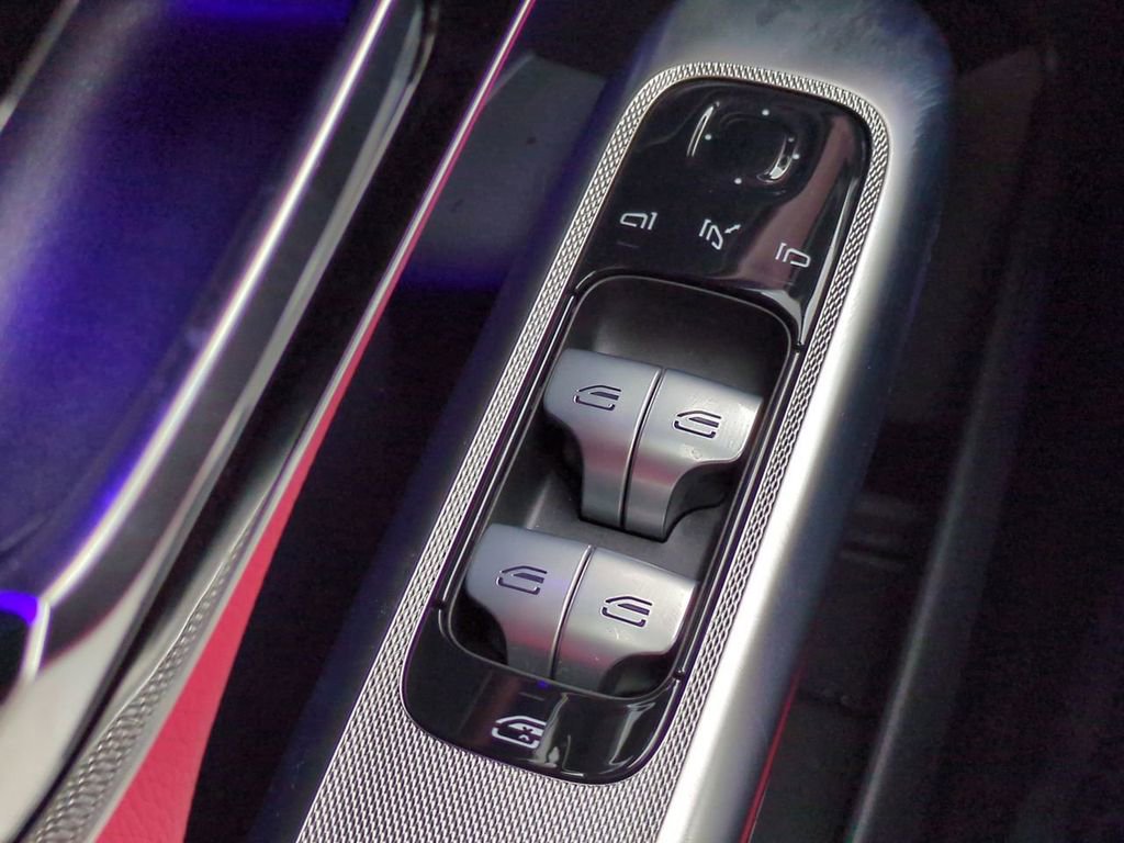 Used 2024 Mercedes-Benz GLC 43 AMG 4MATIC image 24