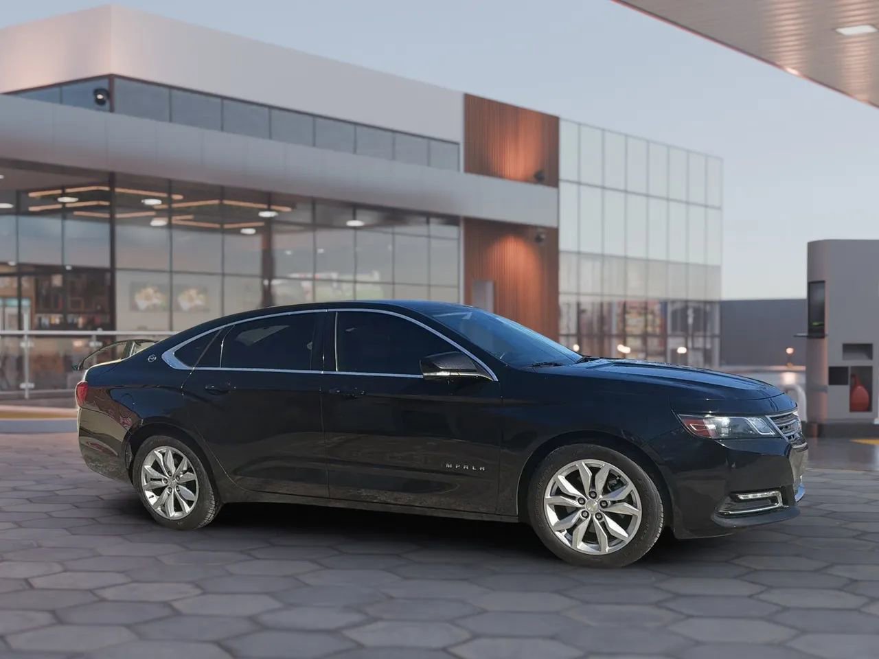 Used 2018 Chevrolet Impala LT image 16