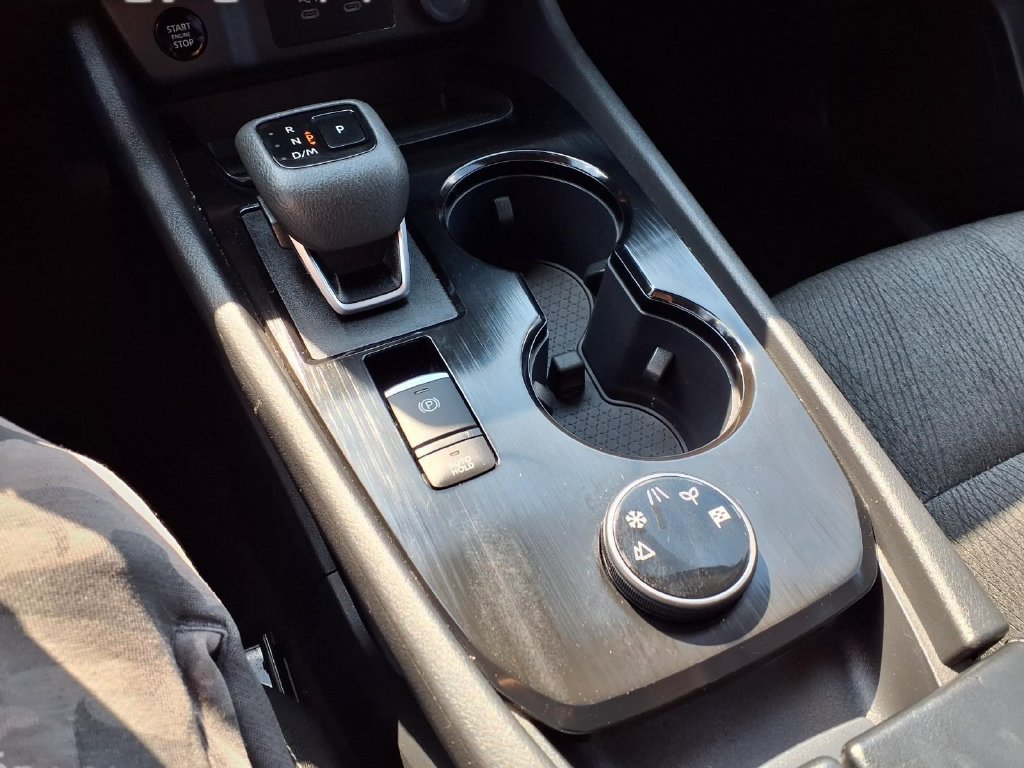 Used 2026 Nissan Rogue SV AWD/4WD image 11